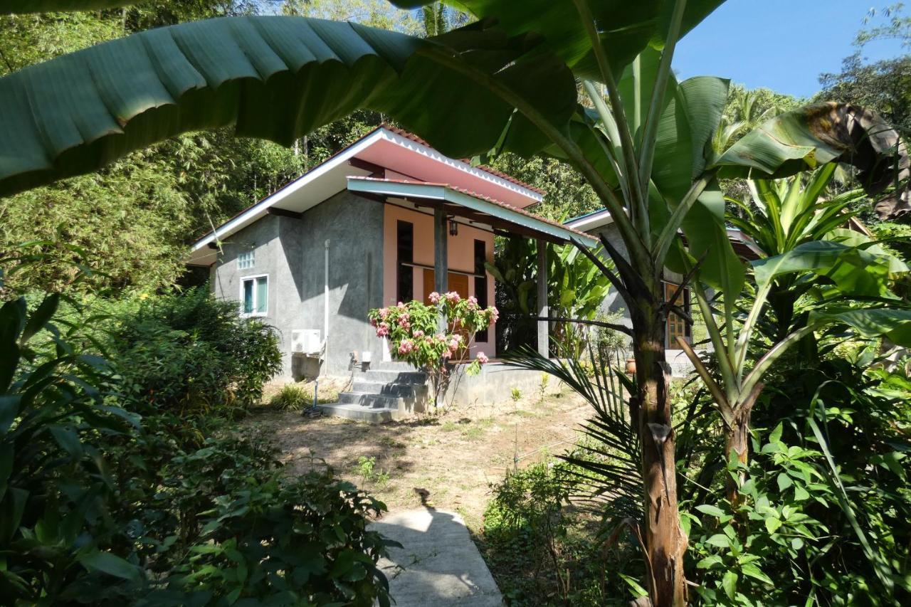 Chom Suan Homestay Ko Kut Екстер'єр фото