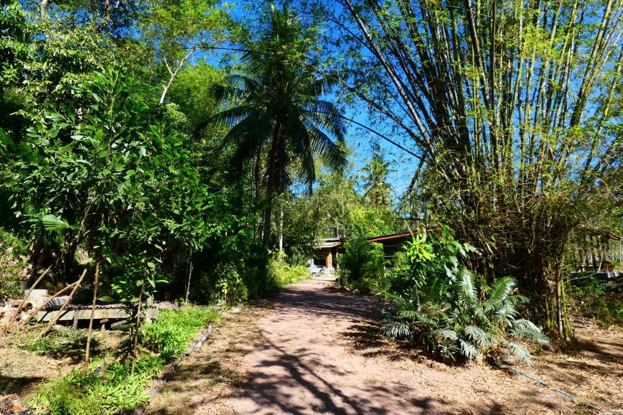 Chom Suan Homestay Ko Kut Екстер'єр фото